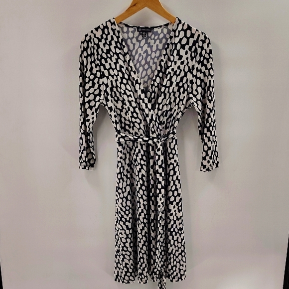 Versona Pullover Dress Size Small Faux Wrap Black and White Elbow Sleeve Stretch - Picture 1 of 8
